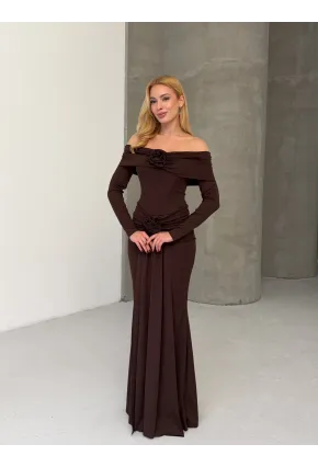 Modal Kumaş Likralı Çiçek Aksesuarlı Maxi Boy Elbise Kahve