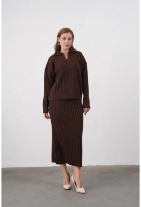 Polo Yaka Yarım Pat Örgü Detay Kazak Etek İkili Triko Takım