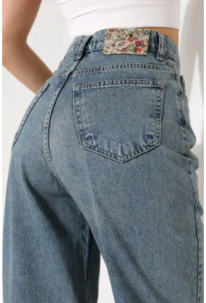 Rahat Kalıp Yüksek Bel Düz Paça Kot Pantolon