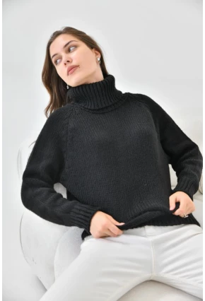 Siyah Balıkçı Yaka Oversize Triko Kazak