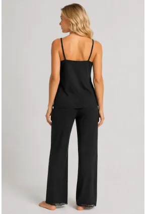 Siyah Dantel Detaylı Askılı Kadın Pijama Takımı – Rahat & Şık Ev Giyimi