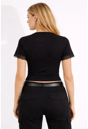 Siyah Dantel Detaylı Kruvaze Bağlamalı Bluz