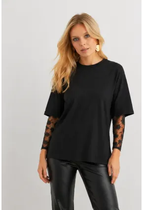 Siyah Dantel Kol Detaylı Oversize Kadın T-Shirt