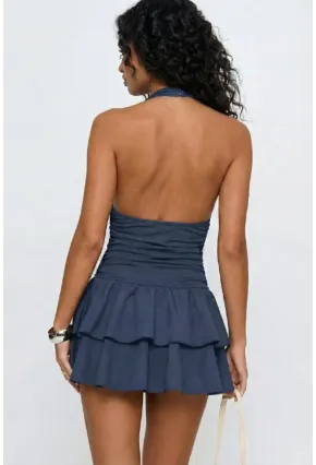 Siyah Scuba Kumaş Büzgü Detaylı Fırfırlı Mini Elbise – V Yaka Şık Gece Elbisesi