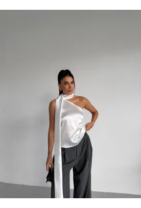 Yaka Detay Saten Bluz Beyaz