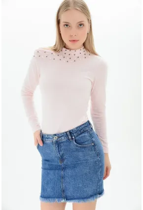 Yumoş Tek Omuzu Açık İncili Bluz