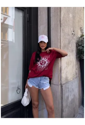 Bordo Güneş Baskılı Oversize Penye T-Shirt – “The Power” Yazılı Trend Tasarım