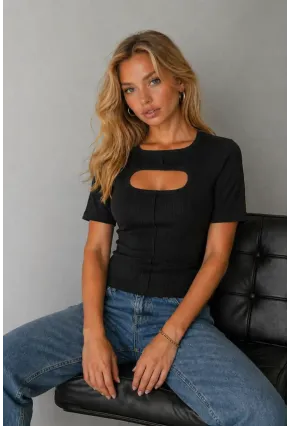 Siyah Cut Out Detaylı Kaşkorse Bluz – Kısa Kollu Slim Fit Top