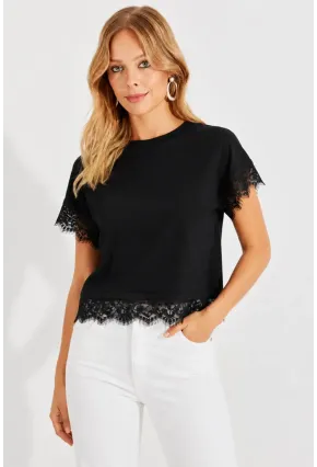 Kadın Eteği Dantel Detay T-shirt Siyah