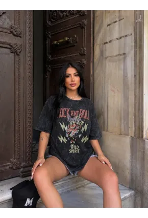 Rock and Roll Yıkamalı Oversize T-Shirt – Wild Spirit Leopar Baskılı Siyah