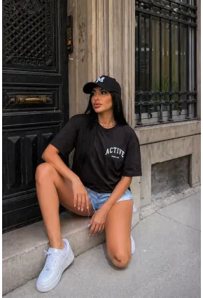 Siyah “Active” Baskılı Oversize Penye T-Shirt – Minimal Spor Şık Tasarım