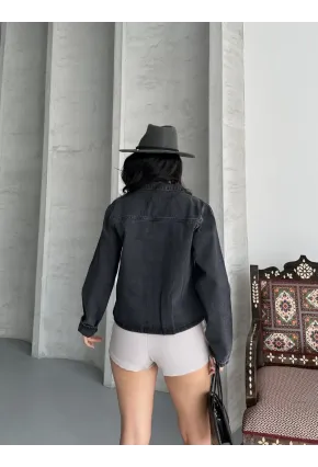Siyah Denim Ceket – Çift Cep Detaylı, Düğmeli Modern Kot Ceket