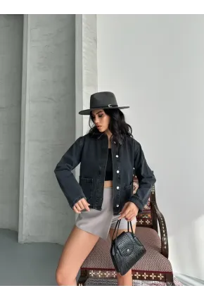 Siyah Denim Ceket – Çift Cep Detaylı, Düğmeli Modern Kot Ceket