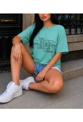 Yeşil Yazı Baskılı Oversize Penye T-Shirt – “I’m Just an Attractive Introvert” Tasarım