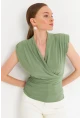 Kadın Çağla Yeşili Vatkalı Kruvaze Bluz MTK13213