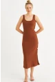 Kadın Kahverengi Düğme Detaylı Kaşkorse Midi Elbise EY2837
