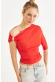 Kadın Kırmızı Aksesuarlı Bluz EY3074