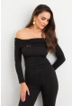Kadın Siyah Halka Aksesuarlı Madonna Yaka Crop Bluz RLO3043