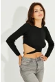 Kadın Siyah Zincir Detaylı Triko Crop Bluz KZ2802