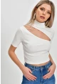 Kadın Beyaz Çapraz Yaka Kaşkorse Kısa Bluz B74