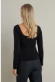 Kadın Siyah Kayık Yaka Bluz DMR387