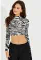 Kadın Beyaz-Siyah Sırtı Açık Zebra Desenli Crop Bluz LPP1232