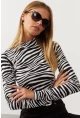 Kadın Ekru-Sıyah Yarım Balıkçı Zebra Desen Bluz LPP1133