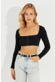 Kadın Siyah Agraflı Kaşkorse Crop Bluz EY2571