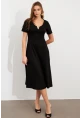 Kadın Siyah Aksesuar Detaylı Midi Elbise MON145