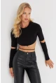 Kadın Siyah Aksesuarlı Crop Bluz B2947