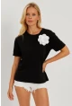 Kadın Siyah Gül Aksesuarlı T-Shirt SF12721