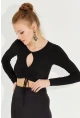 Kadın Siyah Önü Damla Büzgülü Crop Bluz AYD246