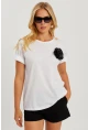 Kadın Beyaz Gül Aksesuarlı T-Shirt SF12721