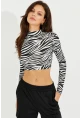 Kadın Beyaz-Siyah Sırtı Açık Zebra Desenli Crop Bluz LPP1232