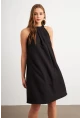 Kadın Siyah Halter Yaka Midi Elbise NH5029