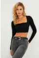 Kadın Siyah Kare Yaka Büzgülü Crop Bluz B5057