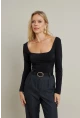 Kadın Siyah Kayık Yaka Bluz DMR387
