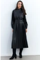 Kadın Siyah Pileli Kemerli Maxi Elbise MALZ99