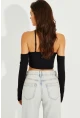 Kadın Siyah Omuzları Açık Sırtı Çapraz Crop Bluz B2684