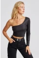 Kadın Siyah Tek Omuz Suni Deri Crop Bluz CY442