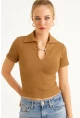 Kadın Camel Aksesuarlı Crop Bluz COL3008