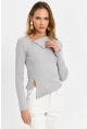 Kadın Gri Düğme Aksesuarlı Çapraz Yaka Bluz TF52