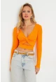 Kadın Önü Düğümlü Crop Bluz Turuncu AYD287