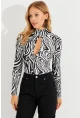 Kadın Siyah-Beyaz Önü Damla Zebra Desenli Bluz LPP1236