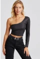 Kadın Siyah Tek Omuz Suni Deri Crop Bluz CY442