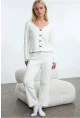 Pamuklu Dantel ve Fiyonk Detaylı Fitilli Örme Pijama Takımı Beyaz
