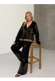 Kadın Viskon Kumaş Desenli V Yaka Kuşaklı Alt Üst Takım Siyah