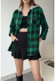 Kadın Yeşil Kapüşonlu Oversize Cepli Düğmeli Ekose Gömlek Ceket