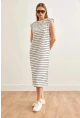 Vatkalı Çizgili Midi Elbise Beyaz